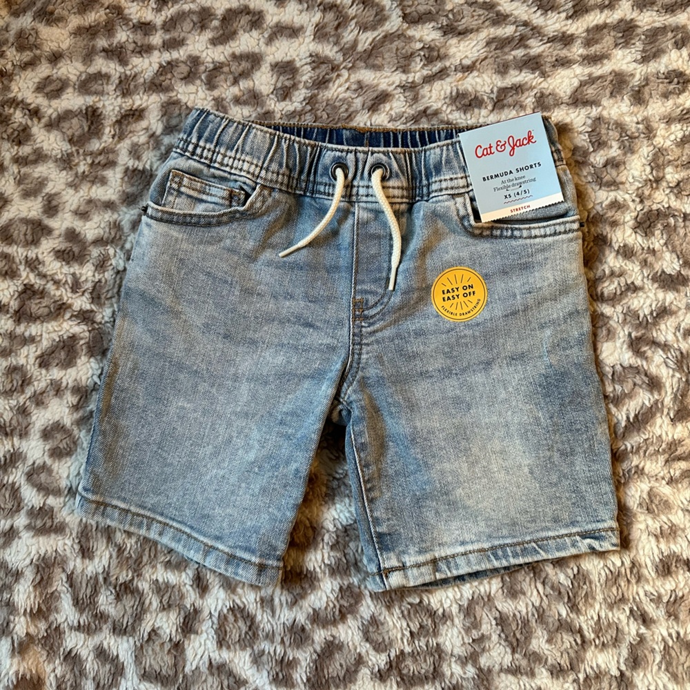 Cat & Jack Light Wash Denim Shorts in Size XS (4/5)